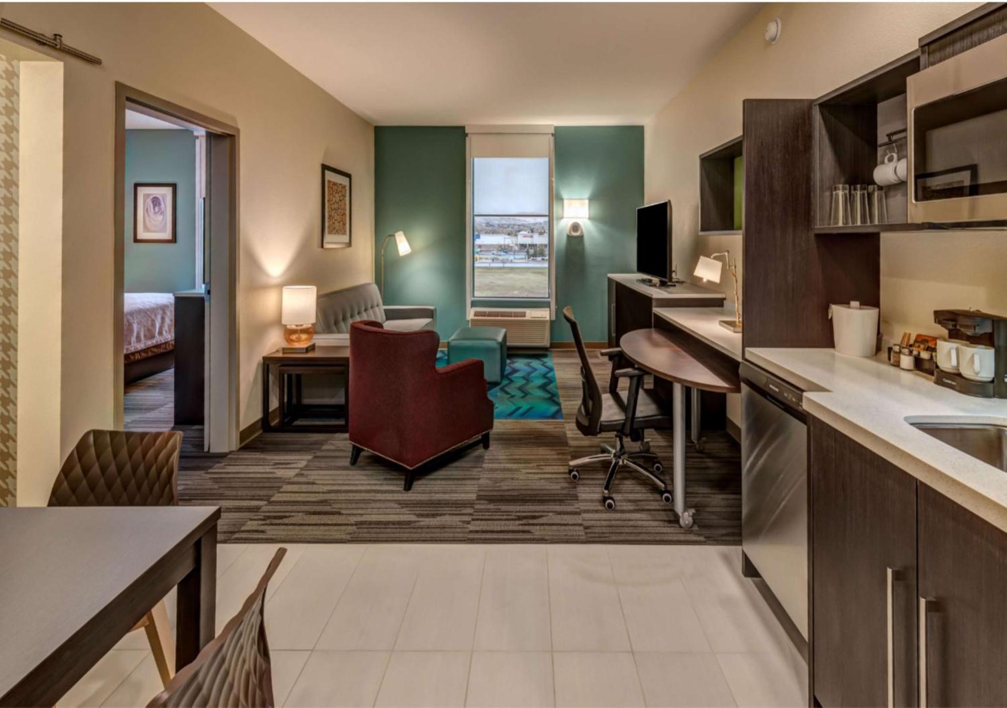 King Suite - Hearing Access/Non-Smoking
