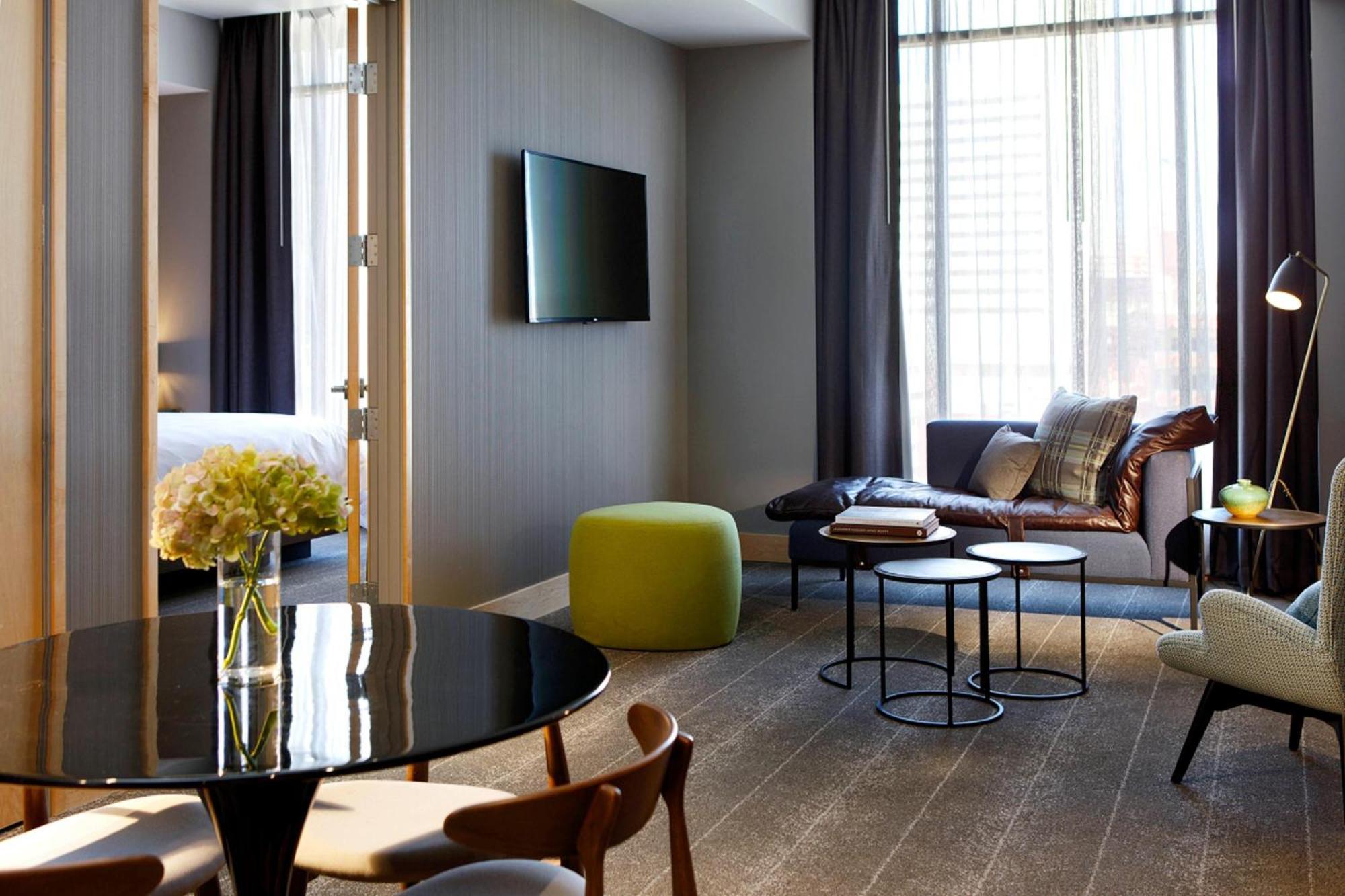 One-Bedroom King Suite,1643166449:JPEG